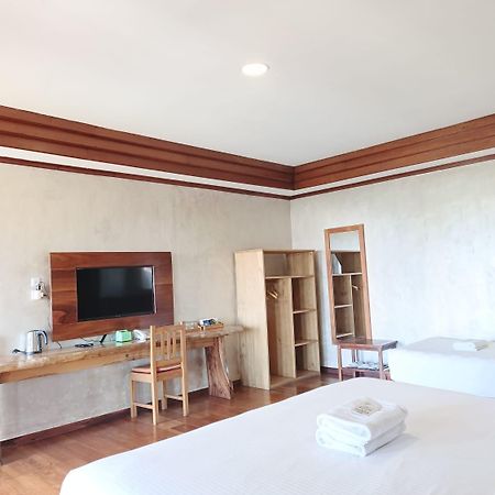 Spring Hill Hotel Ruteng Exterior photo